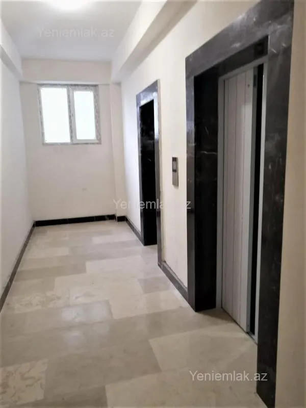 Satılır 3 otaqlı yeni tikili 135 m²