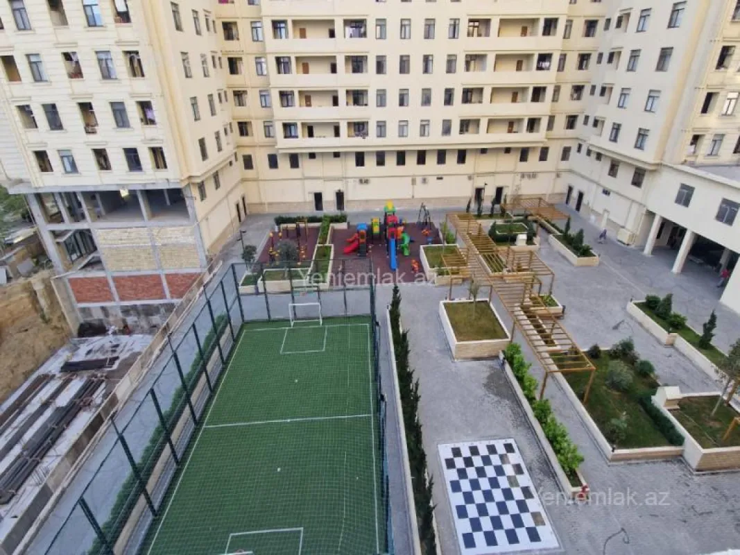 Satılır 3 otaqlı yeni tikili 135 m²