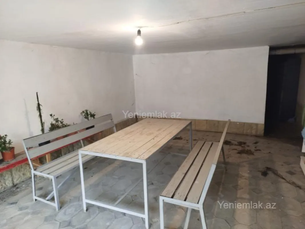 Satılır 4 otaqlı həyət evi 120 m²