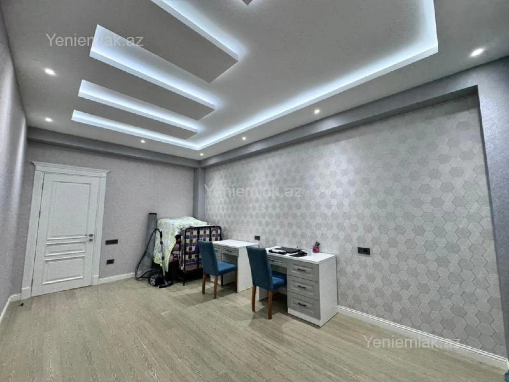 Satılır 3 otaqlı yeni tikili 162 m²