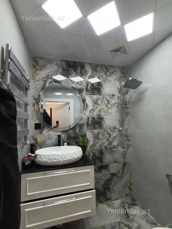 Satılır 3 otaqlı köhnə tikili 65 m²