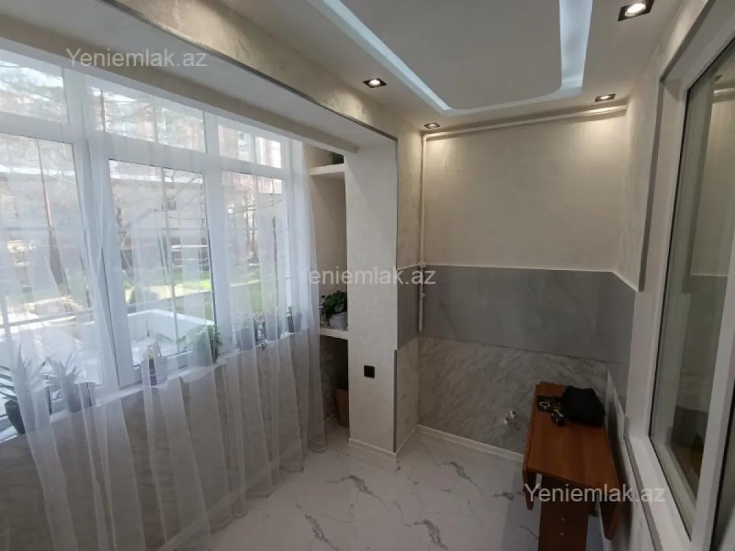 Satılır 3 otaqlı köhnə tikili 65 m²
