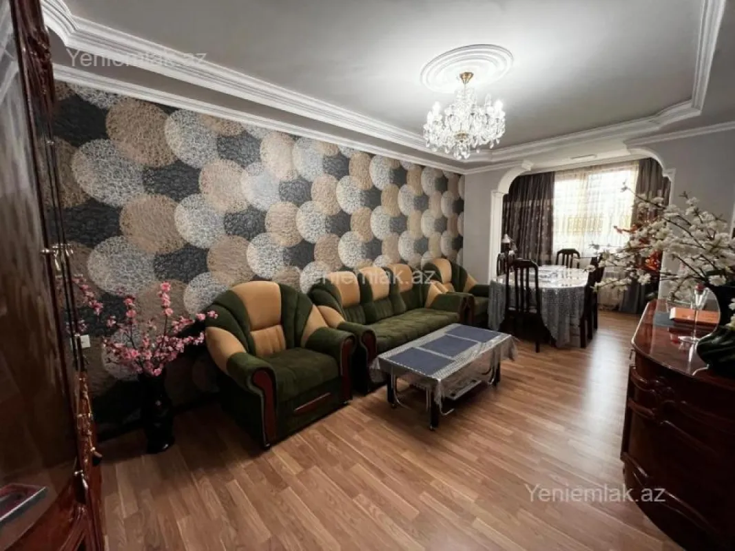Satılır 3 otaqlı köhnə tikili 75 m²