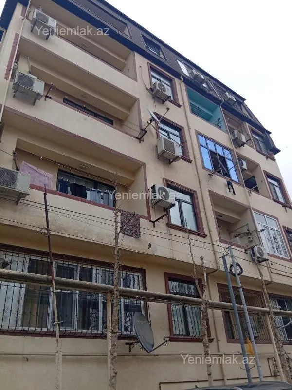 Satılır 3 otaqlı yeni tikili 75 m²