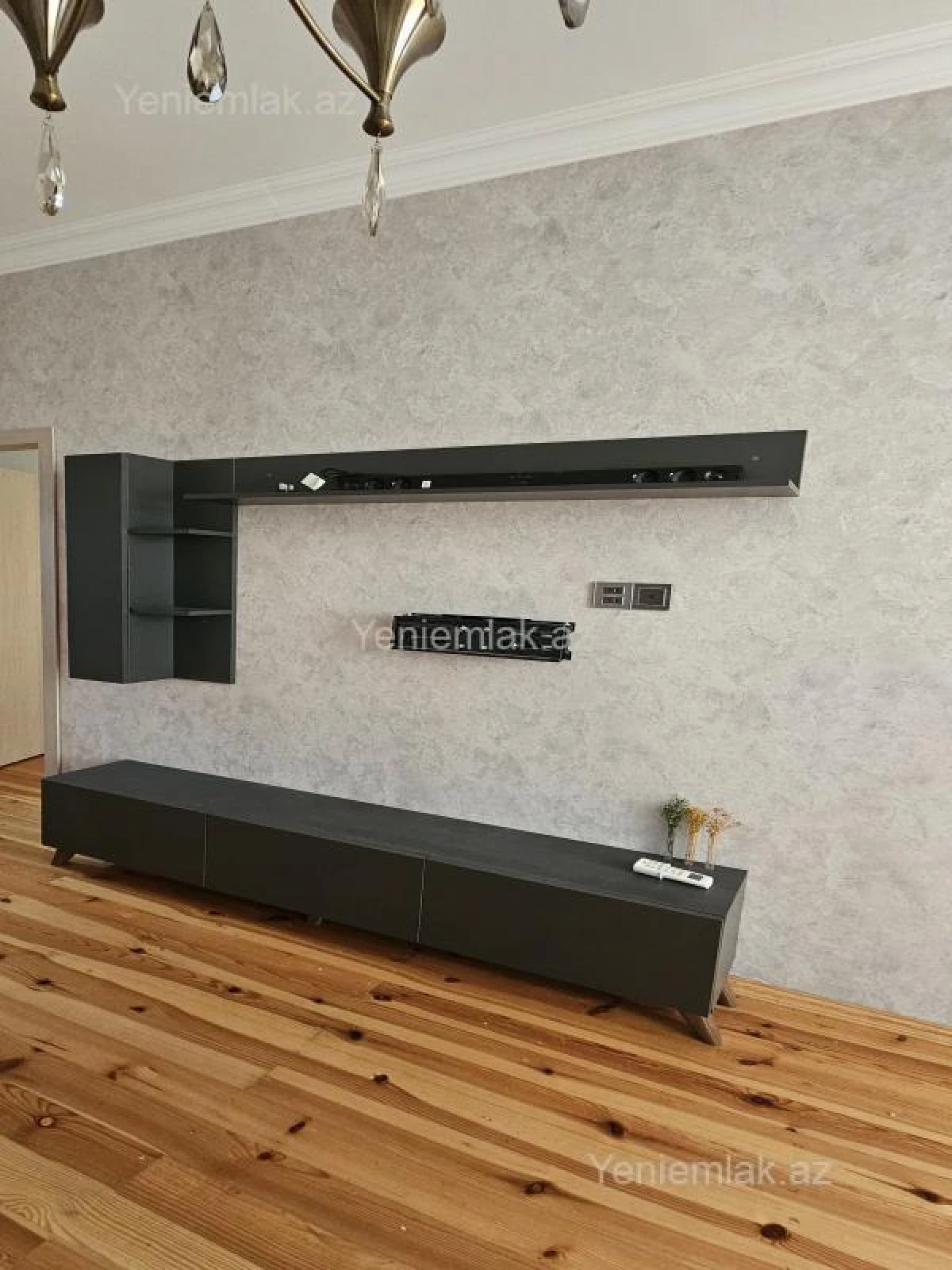 Satılır 3 otaqlı yeni tikili 75 m²