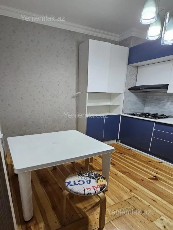 Satılır 3 otaqlı yeni tikili 75 m²
