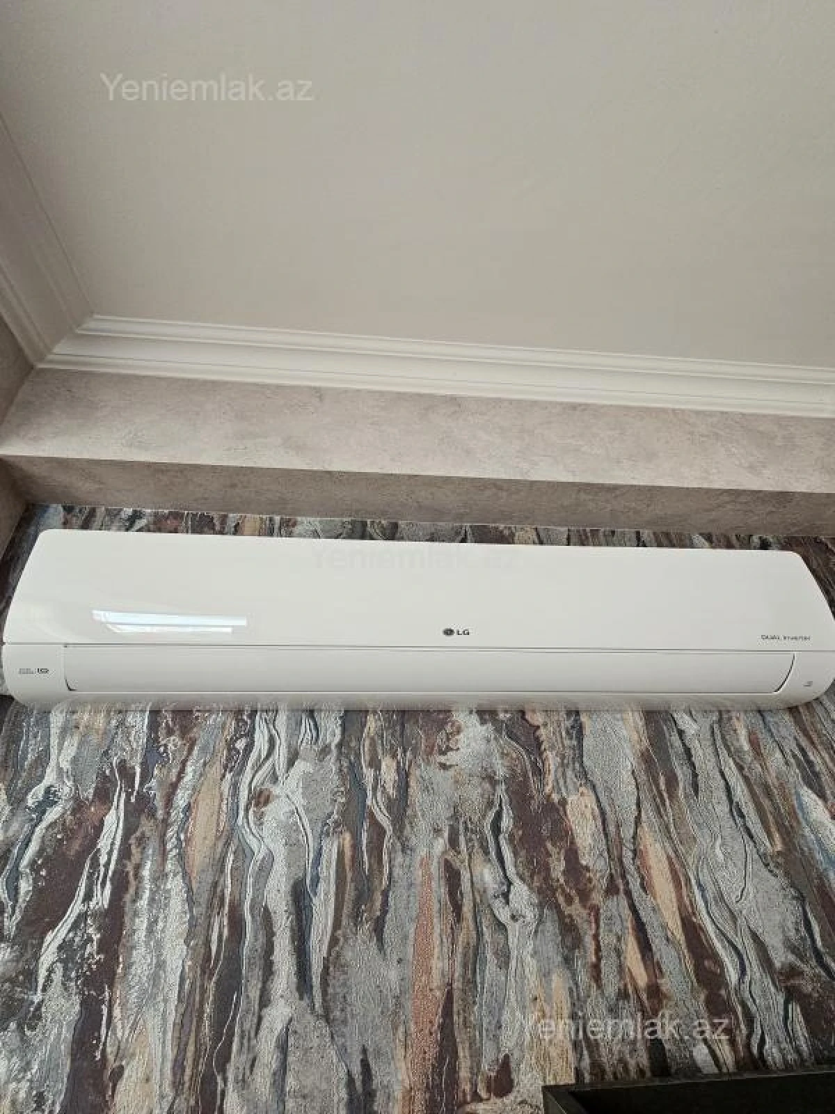 Satılır 3 otaqlı yeni tikili 75 m²