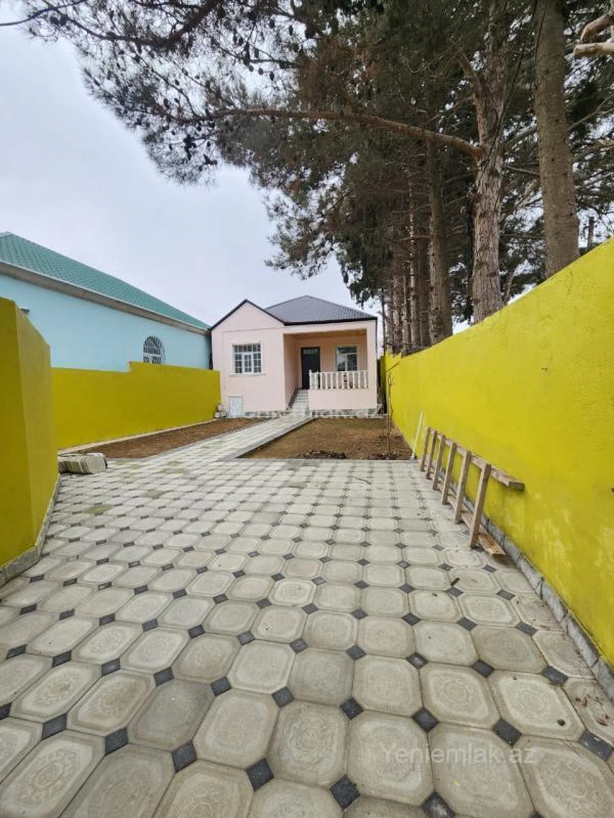 Satılır 3 otaqlı həyət evi 135 m²