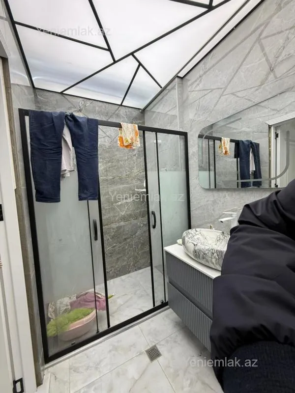 Satılır 2 otaqlı yeni tikili 65 m²