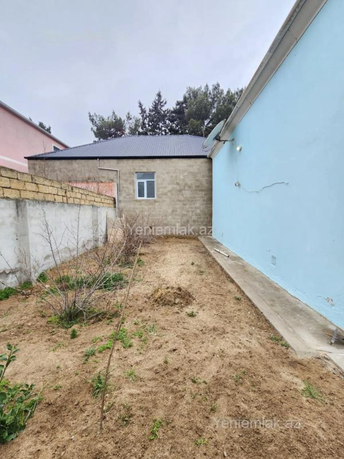 Satılır 4 otaqlı həyət evi 145 m²