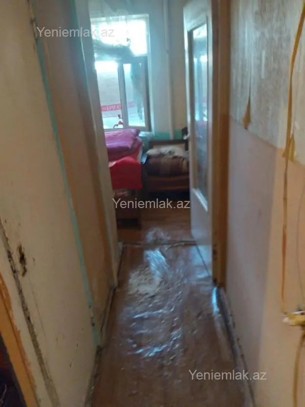 Satılır 2 otaqlı köhnə tikili 45 m²