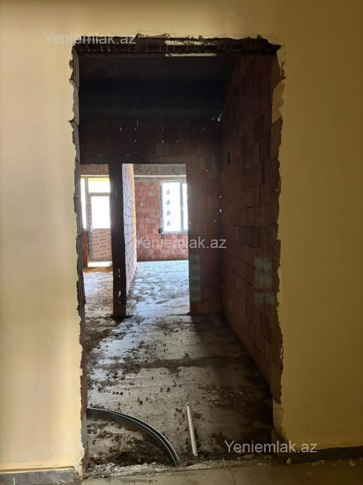 Satılır 2 otaqlı yeni tikili 70 m²