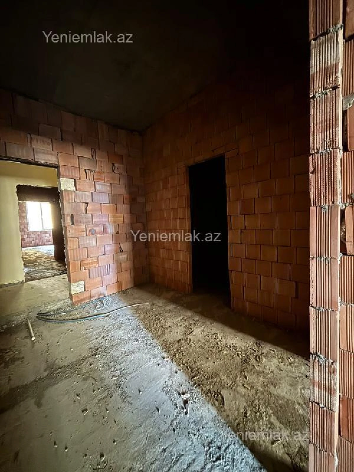 Satılır 2 otaqlı yeni tikili 70 m²