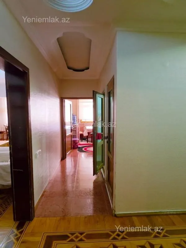 Satılır 3 otaqlı köhnə tikili 90 m²