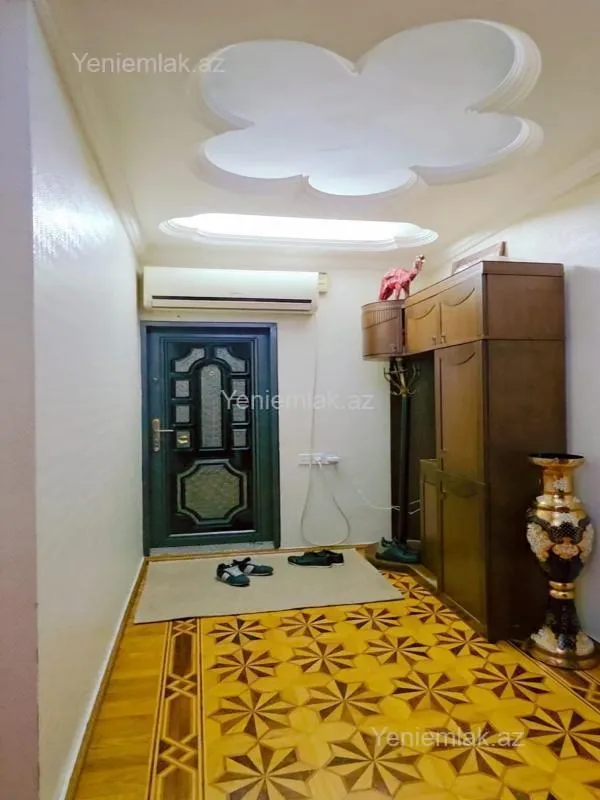 Satılır 3 otaqlı köhnə tikili 90 m²