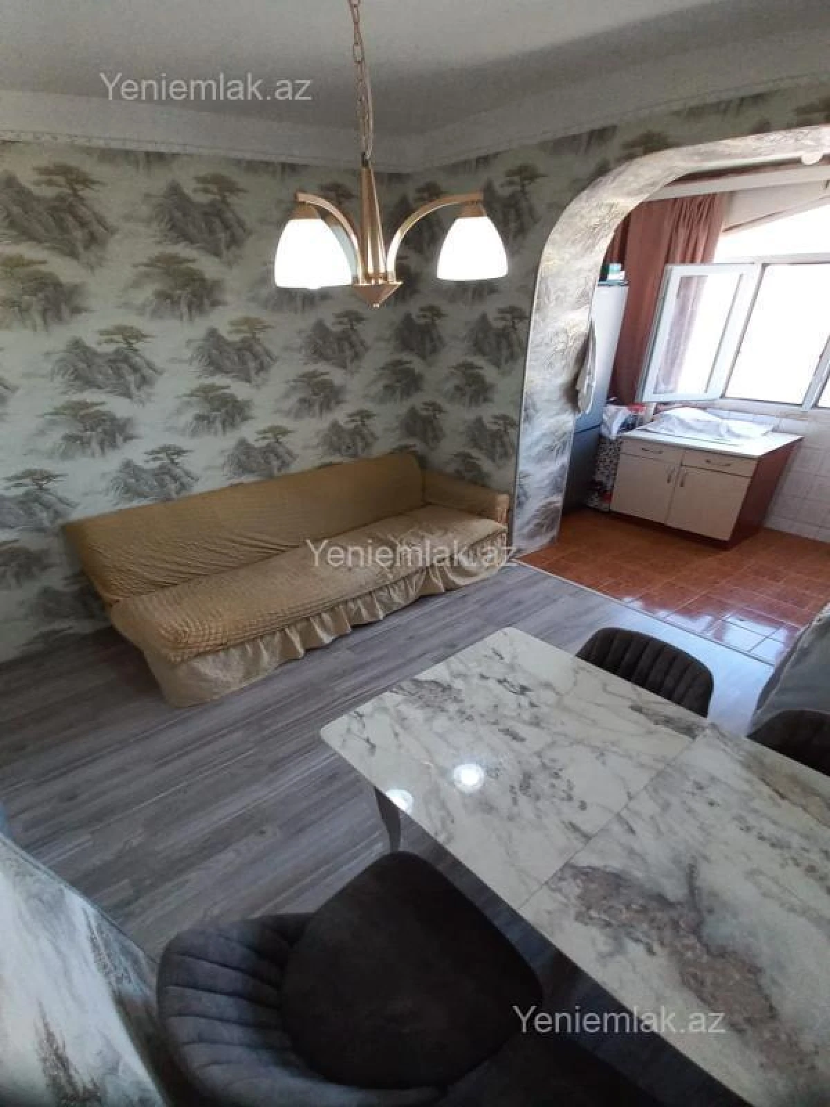 Satılır 2 otaqlı köhnə tikili 55 m²