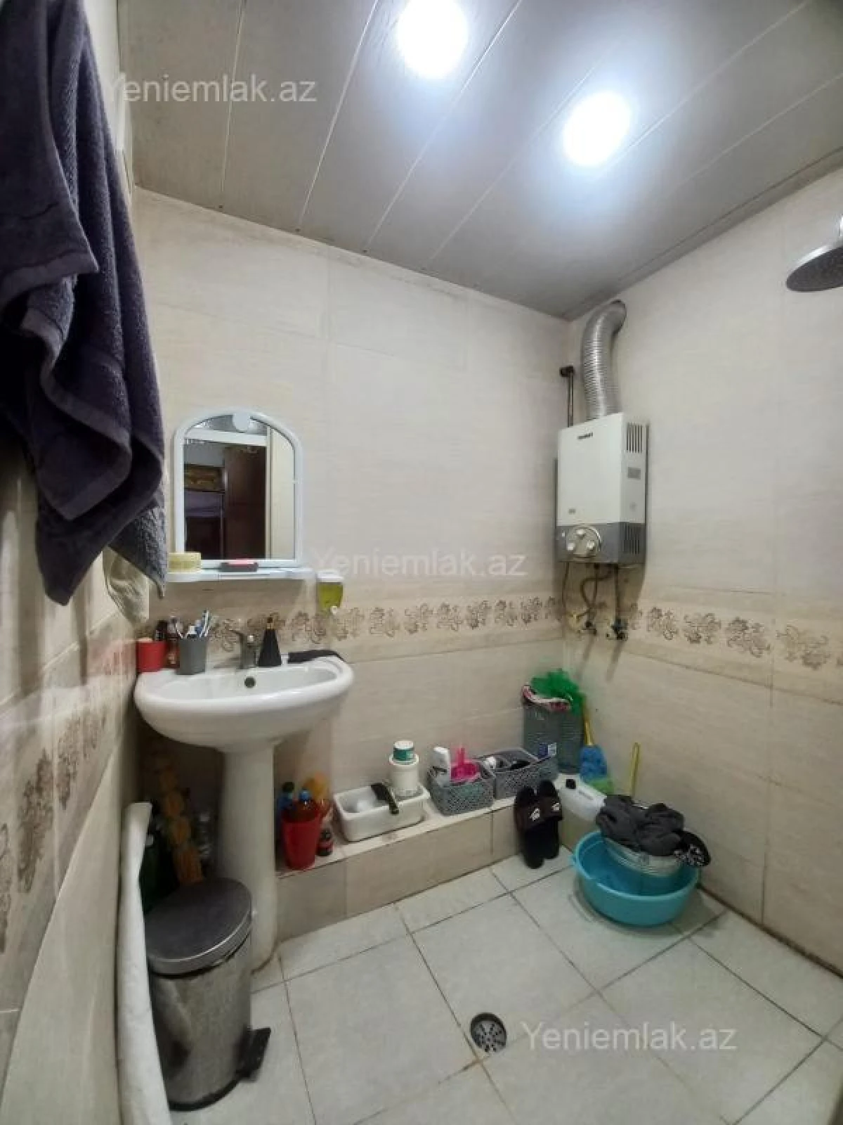 Satılır 2 otaqlı köhnə tikili 55 m²