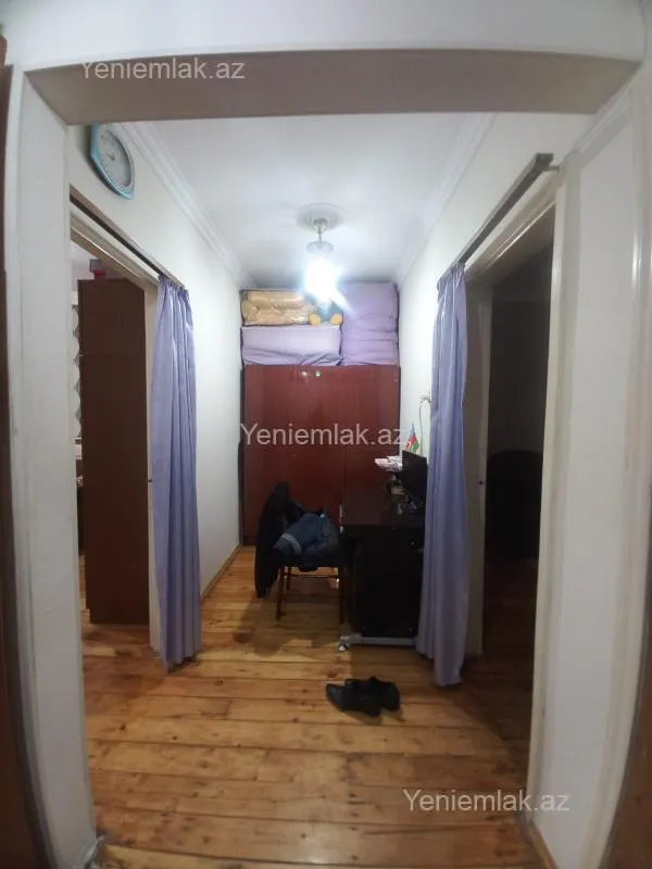 Satılır 2 otaqlı köhnə tikili 55 m²