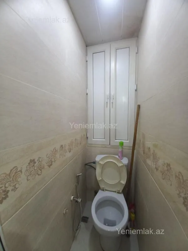Satılır 2 otaqlı köhnə tikili 55 m²