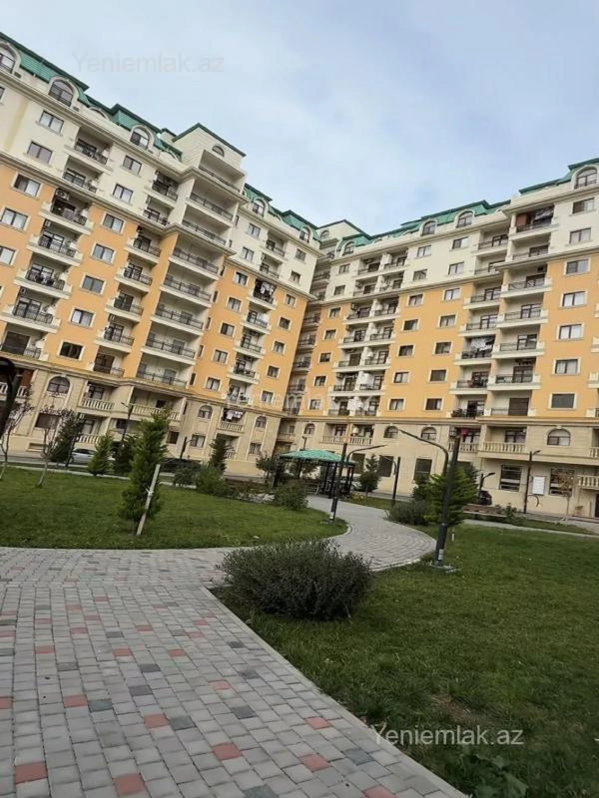 Satılır 2 otaqlı yeni tikili 62 m²