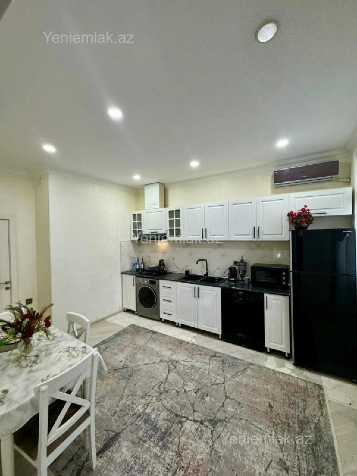 Satılır 3 otaqlı yeni tikili 105 m²