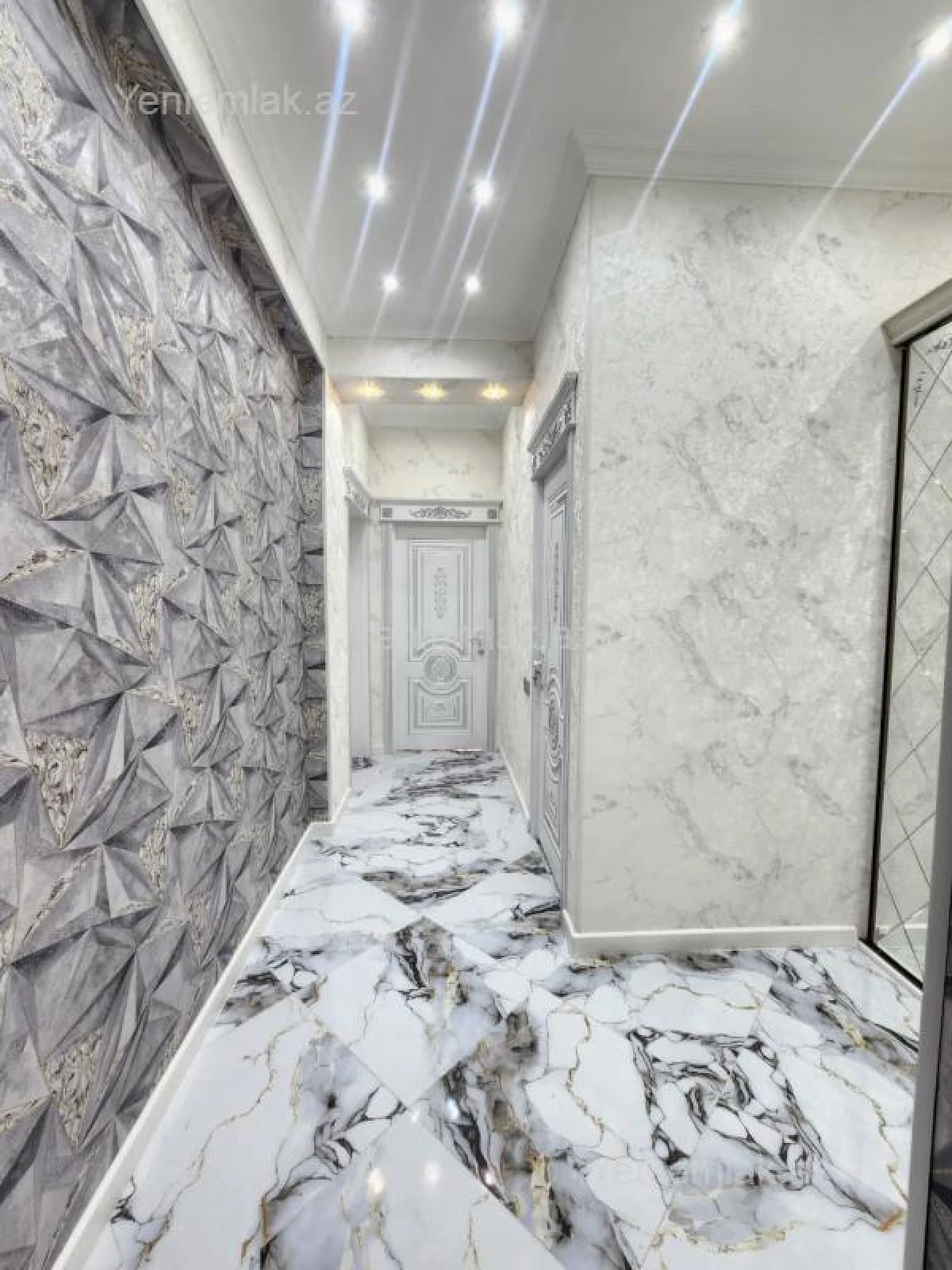 Satılır 2 otaqlı yeni tikili 52 m²