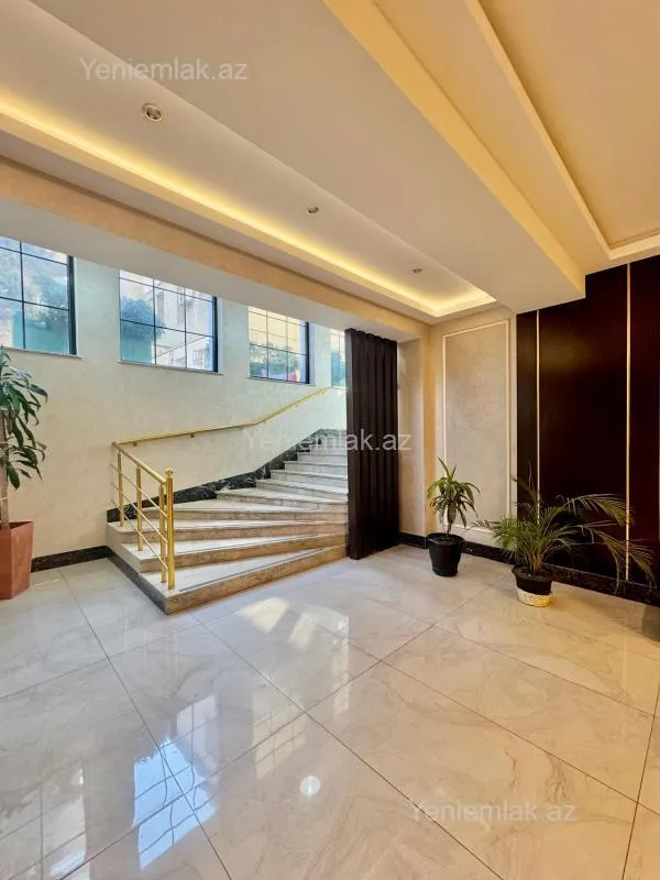 Satılır 5 otaqlı yeni tikili 295 m²