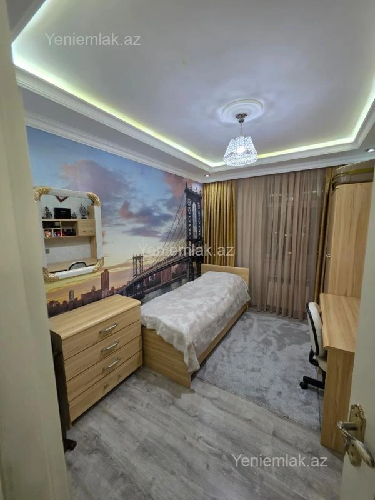 Satılır 4 otaqlı köhnə tikili 110 m²