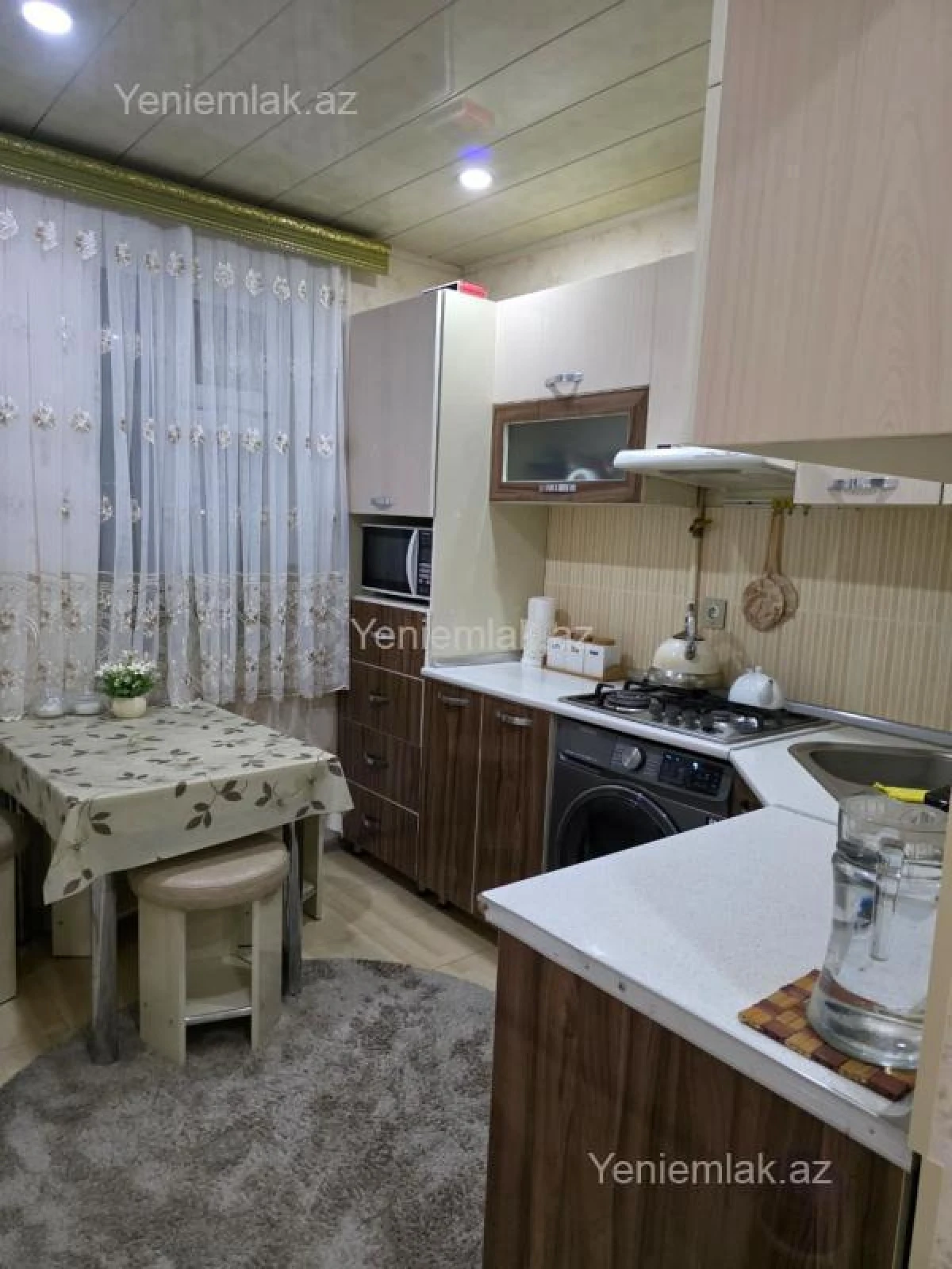 Satılır 4 otaqlı köhnə tikili 110 m²