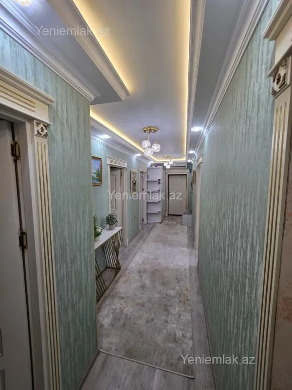 Satılır 4 otaqlı köhnə tikili 110 m²