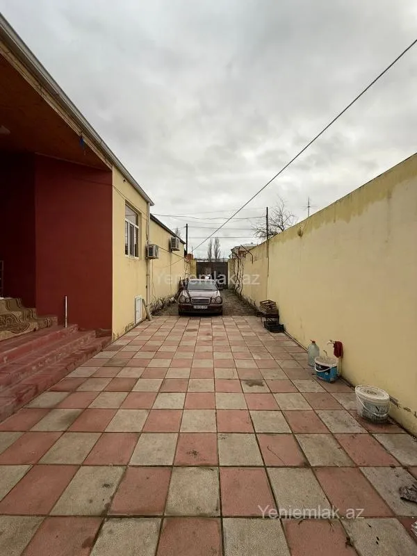 Satılır 3 otaqlı həyət evi 100 m²