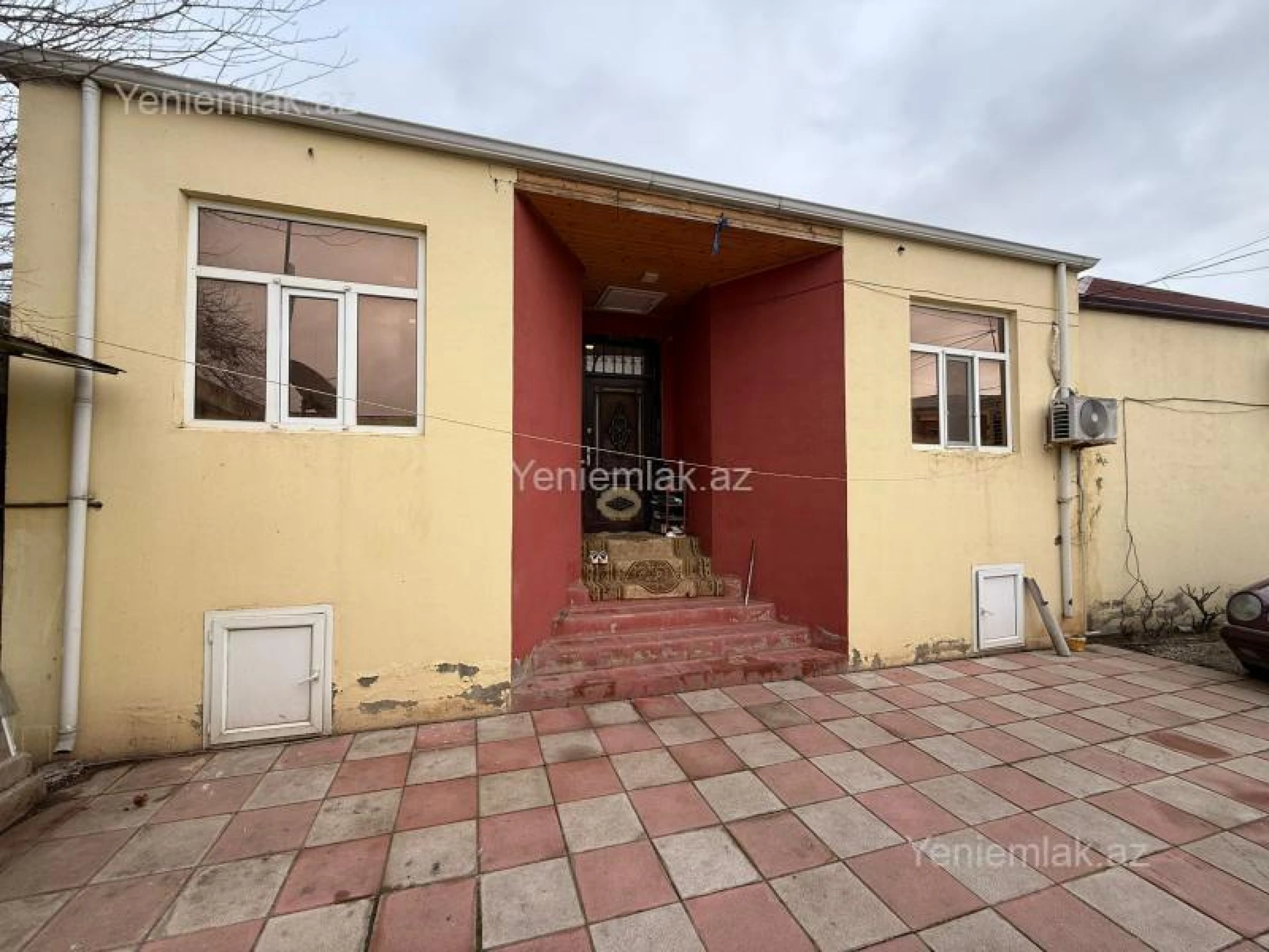 Satılır 3 otaqlı həyət evi 100 m²