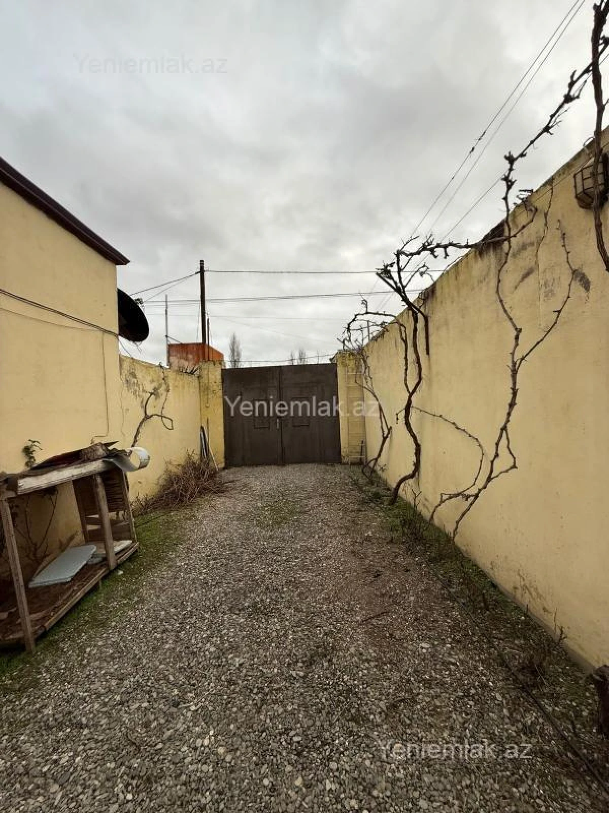 Satılır 3 otaqlı həyət evi 100 m²