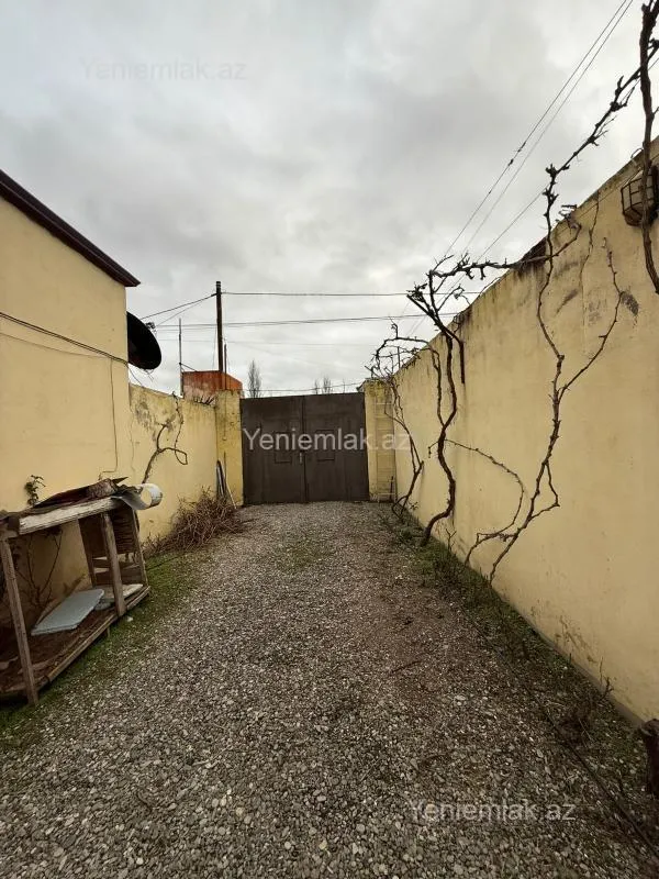 Satılır 3 otaqlı həyət evi 100 m²