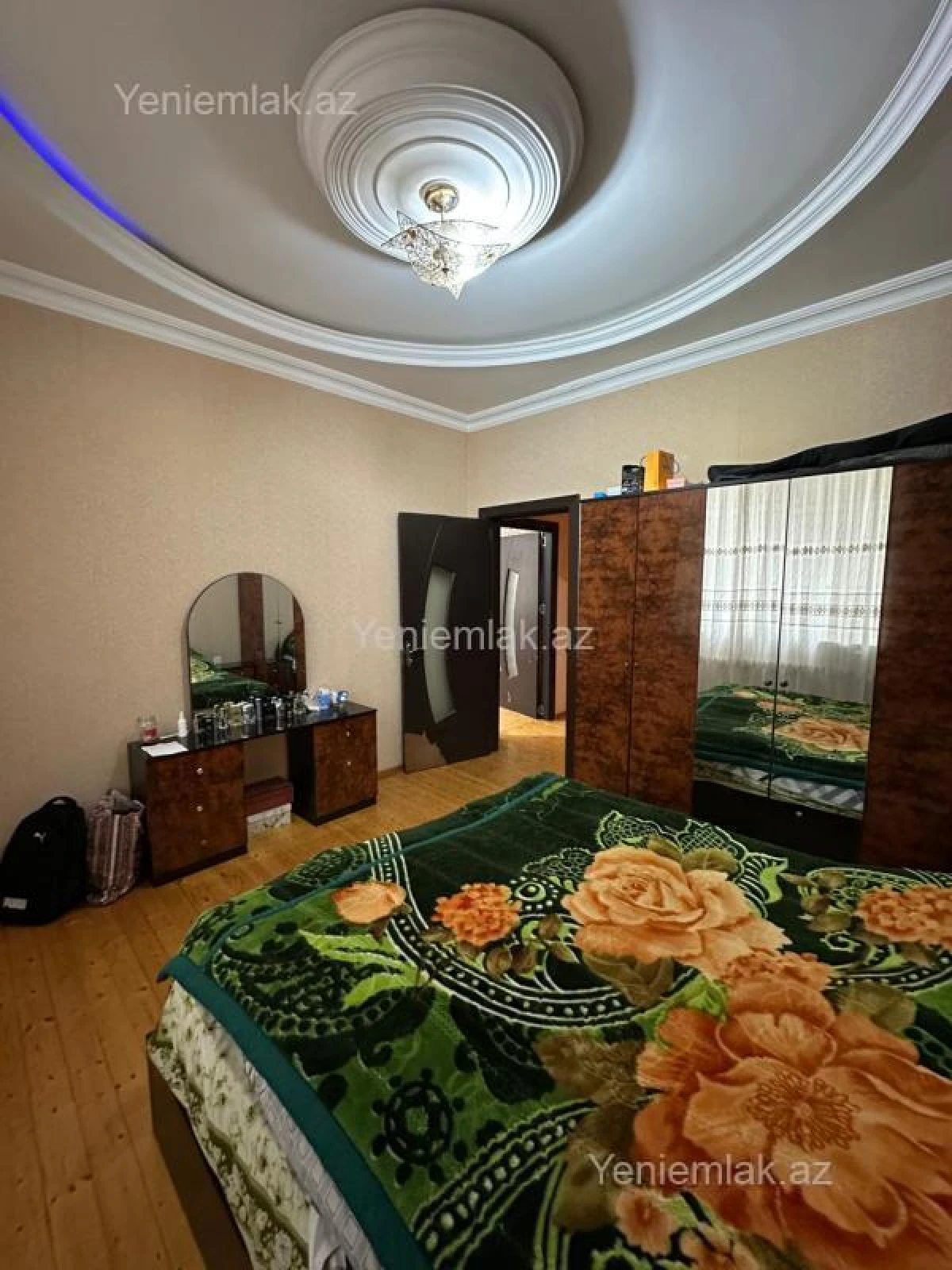 Satılır 2 otaqlı yeni tikili 75 m²