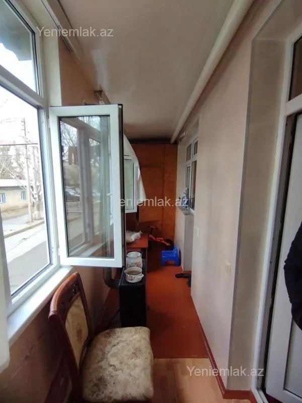 Satılır 1 otaqlı köhnə tikili 37 m²