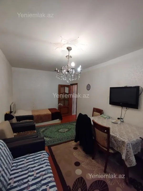 Satılır 1 otaqlı köhnə tikili 37 m²