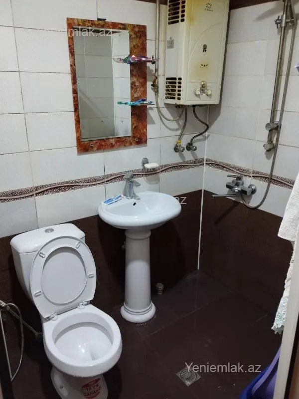 Satılır 1 otaqlı köhnə tikili 37 m²