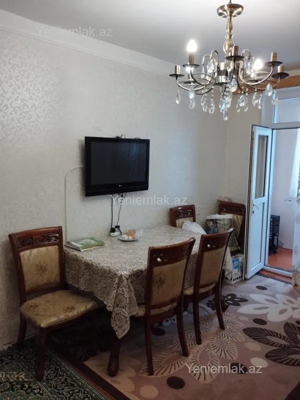 Satılır 1 otaqlı köhnə tikili 37 m²