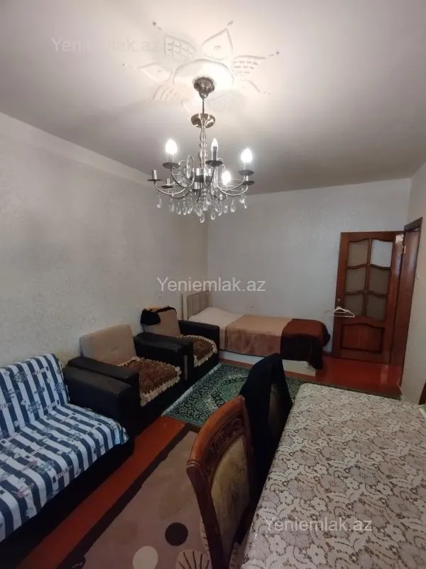 Satılır 1 otaqlı köhnə tikili 37 m²