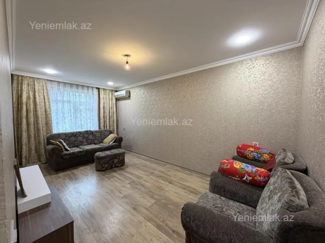 Satılır 2 otaqlı köhnə tikili 60 m²