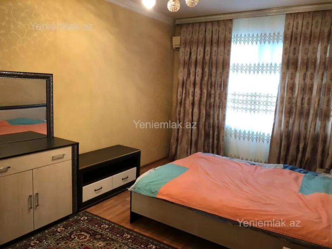 Satılır 3 otaqlı köhnə tikili 60 m²