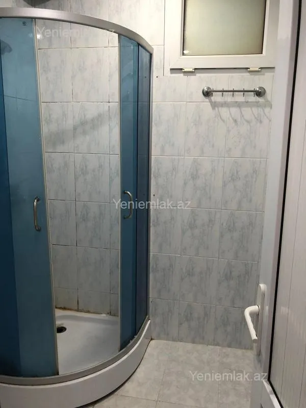 Satılır 3 otaqlı köhnə tikili 60 m²