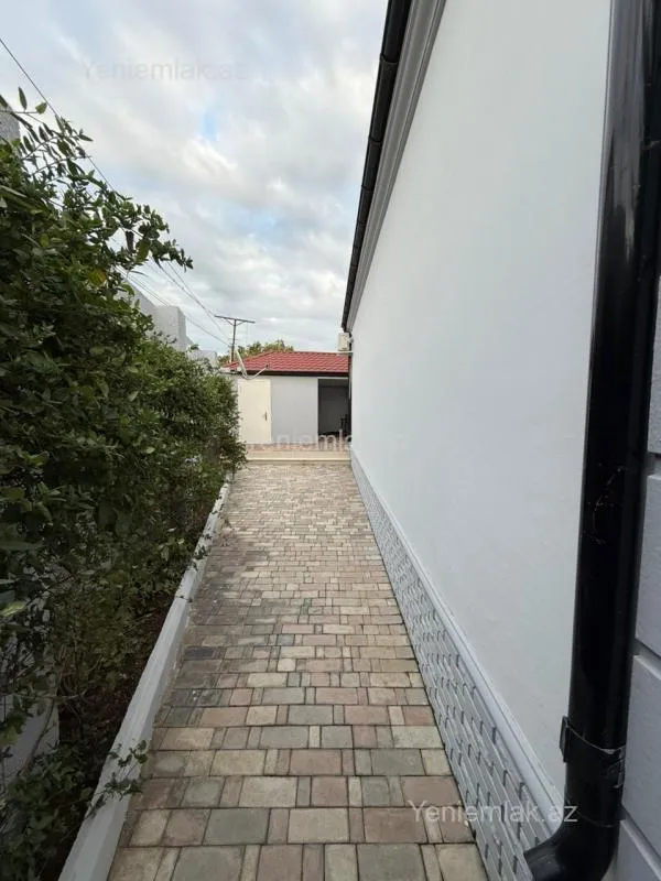 Satılır 4 otaqlı həyət evi 142 m²