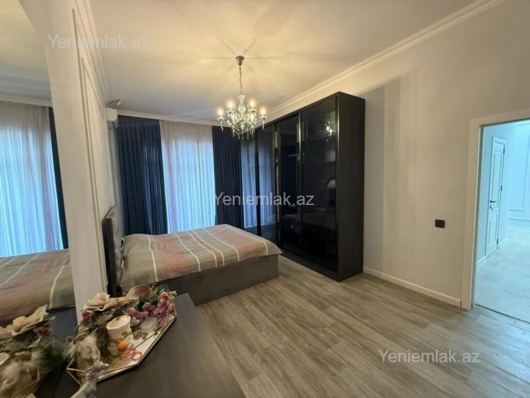 Satılır 4 otaqlı həyət evi 142 m²