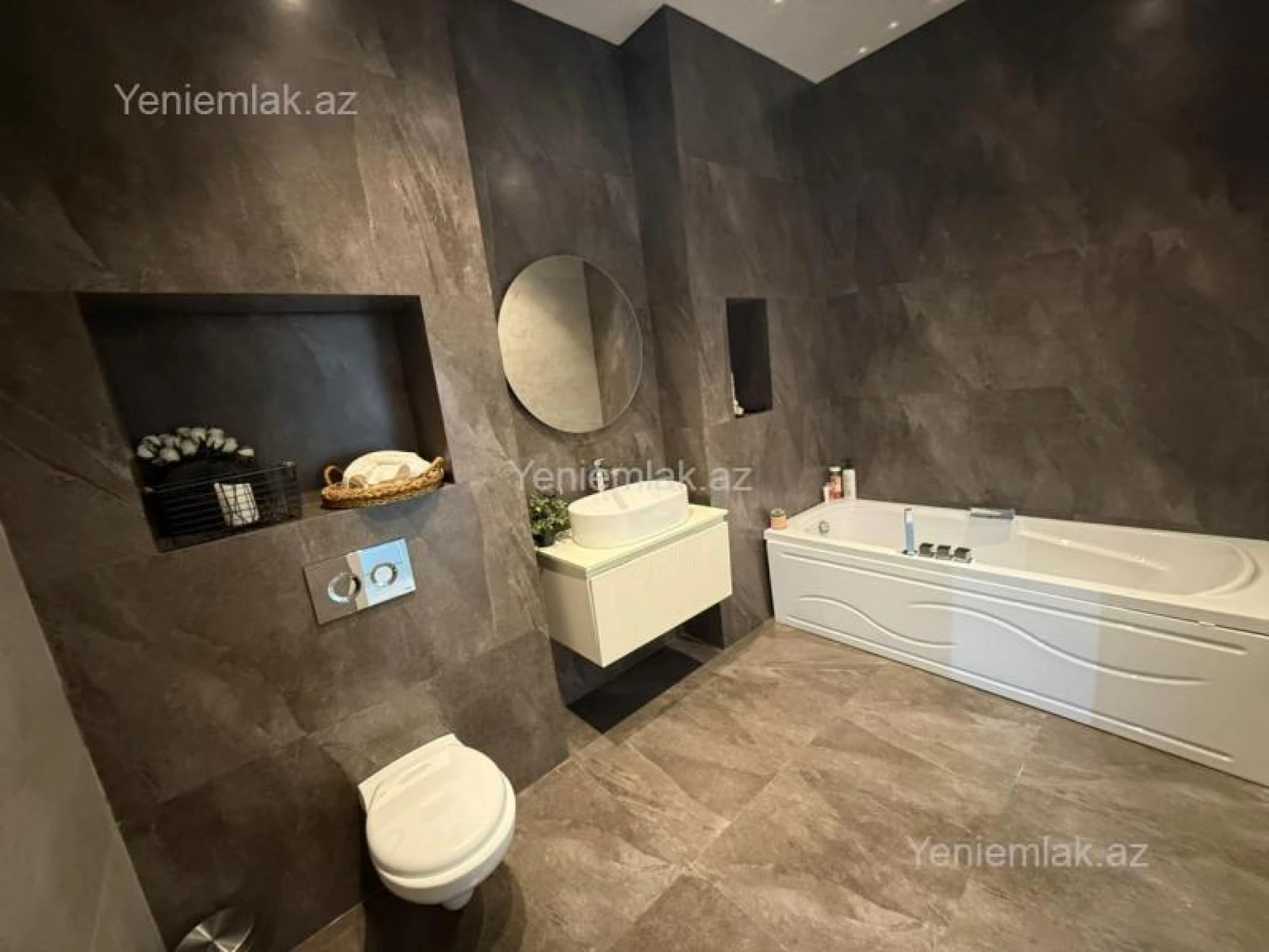 Satılır 4 otaqlı həyət evi 142 m²