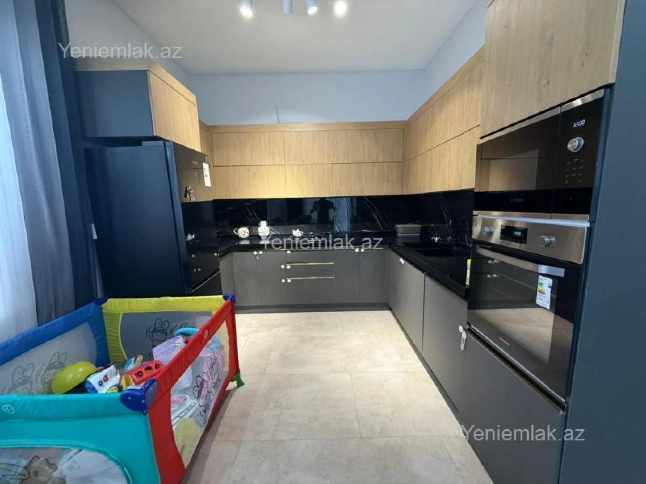 Satılır 4 otaqlı həyət evi 142 m²