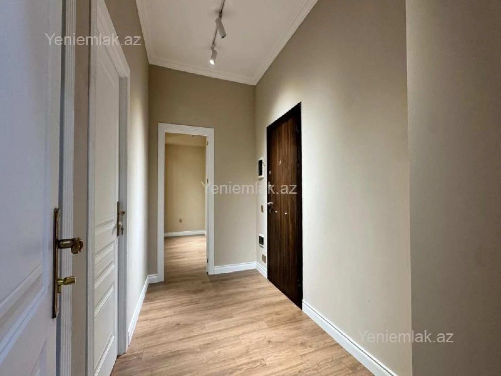 Satılır 3 otaqlı yeni tikili 78 m²