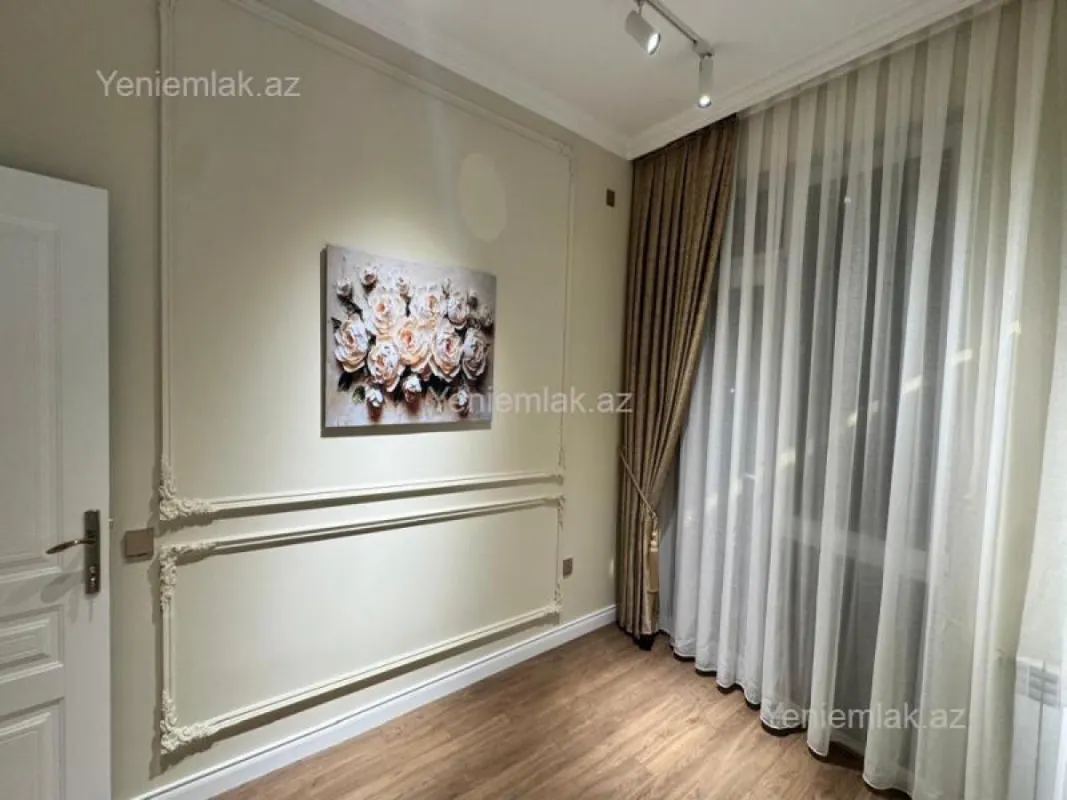 Satılır 3 otaqlı yeni tikili 78 m²