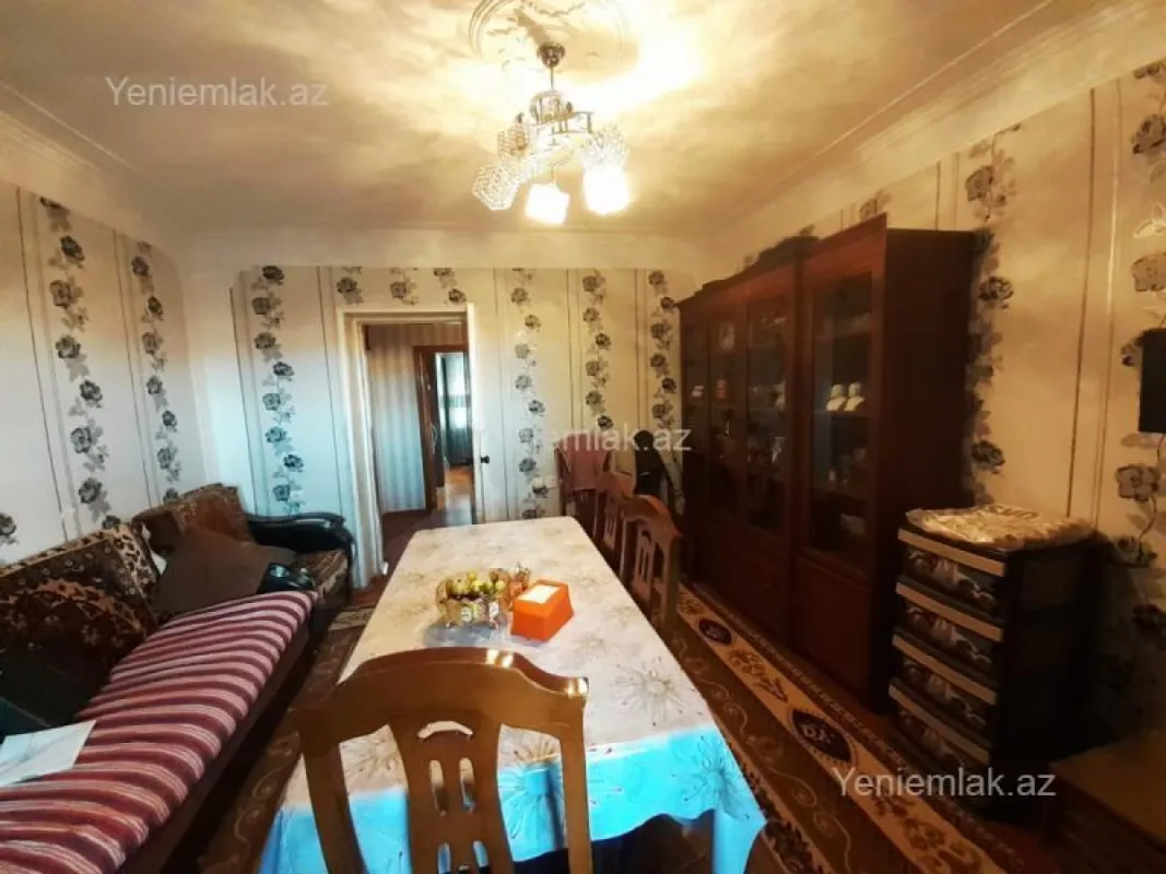 Satılır 3 otaqlı köhnə tikili 67 m²